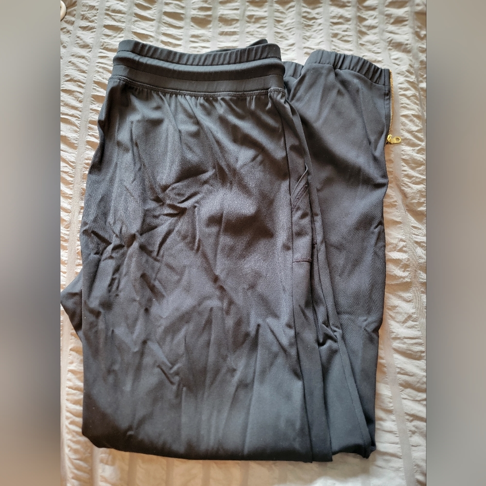 Zyia Peak Zipper Joggers